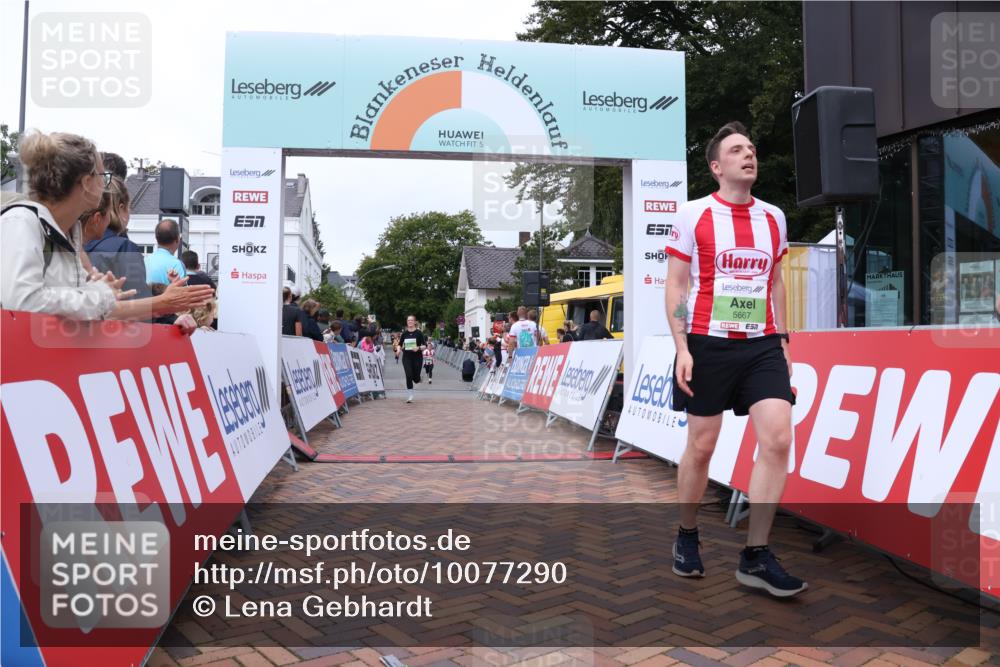 30.08.2026 - Blankeneser Heldenlauf Lena Gebhardt http://msf.ph/oto/10077290 30.08.2026 10:39:54 Ziel 5053, 5200, 5338, 5360, 5437, 5667, 5687 meine-sportfotos.de