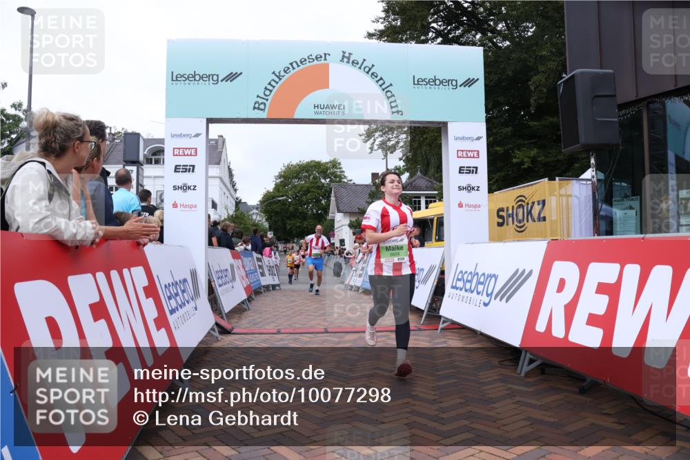 30.08.2026 - Blankeneser Heldenlauf Lena Gebhardt http://msf.ph/oto/10077298 30.08.2026 10:40:02 Ziel 5360, 5668, 5669 meine-sportfotos.de