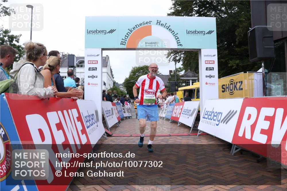 30.08.2026 - Blankeneser Heldenlauf Lena Gebhardt http://msf.ph/oto/10077302 30.08.2026 10:40:05 Ziel 5360, 5668, 5669 meine-sportfotos.de