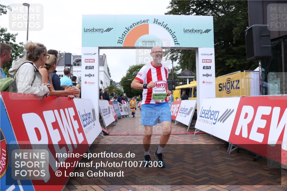 30.08.2026 - Blankeneser Heldenlauf Lena Gebhardt http://msf.ph/oto/10077303 30.08.2026 10:40:06 Ziel 5345, 5668, 5669 meine-sportfotos.de