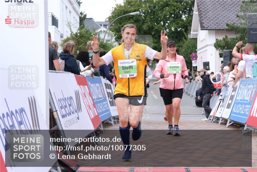 30.08.2026 - Blankeneser Heldenlauf Lena Gebhardt http://msf.ph/oto/10077305 30.08.2026 10:40:09 Ziel 5143, 5345, 5440, 5447, 5668, 5669 meine-sportfotos.de