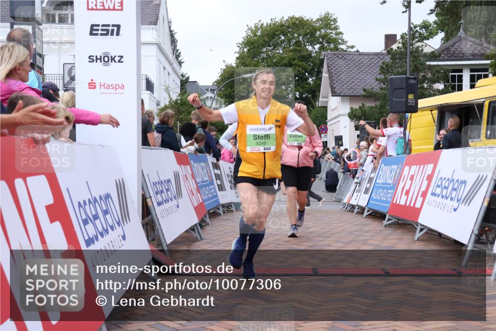 30.08.2026 - Blankeneser Heldenlauf Lena Gebhardt http://msf.ph/oto/10077306 30.08.2026 10:40:10 Ziel 5143, 5345, 5440, 5447, 5668, 5669 meine-sportfotos.de