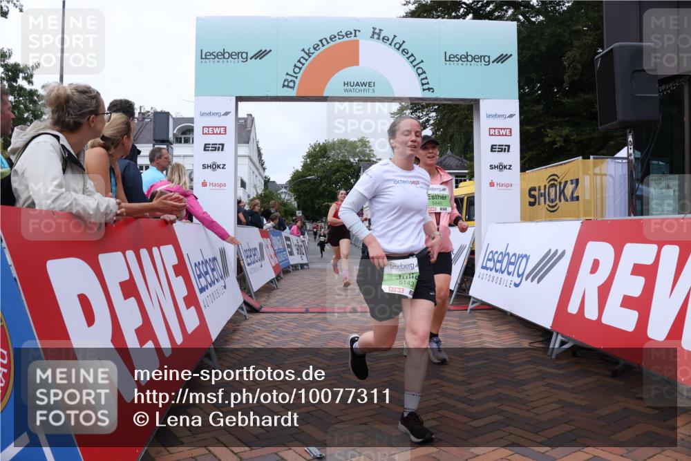 30.08.2026 - Blankeneser Heldenlauf Lena Gebhardt http://msf.ph/oto/10077311 30.08.2026 10:40:12 Ziel 5143, 5345, 5440, 5447, 5669 meine-sportfotos.de