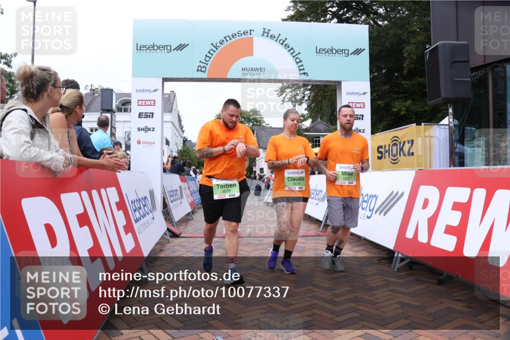 30.08.2026 - Blankeneser Heldenlauf Lena Gebhardt http://msf.ph/oto/10077337 30.08.2026 10:40:48 Ziel 5576, 5577, 5578, 5834 meine-sportfotos.de