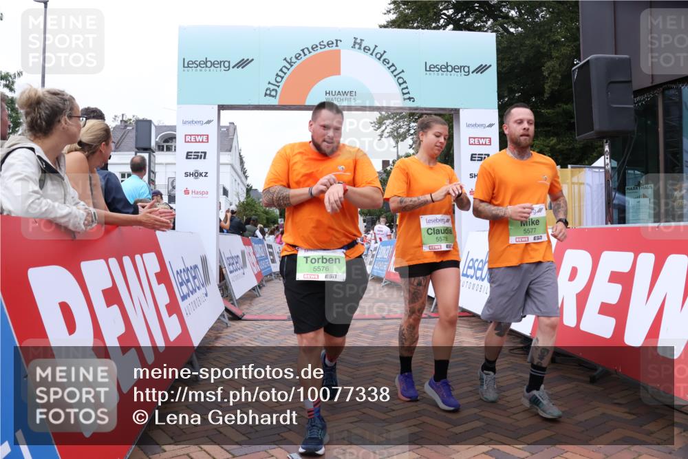 30.08.2026 - Blankeneser Heldenlauf Lena Gebhardt http://msf.ph/oto/10077338 30.08.2026 10:40:48 Ziel 5576, 5577, 5578, 5834 meine-sportfotos.de