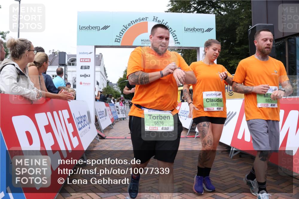 30.08.2026 - Blankeneser Heldenlauf Lena Gebhardt http://msf.ph/oto/10077339 30.08.2026 10:40:49 Ziel 5576, 5577, 5578, 5834 meine-sportfotos.de
