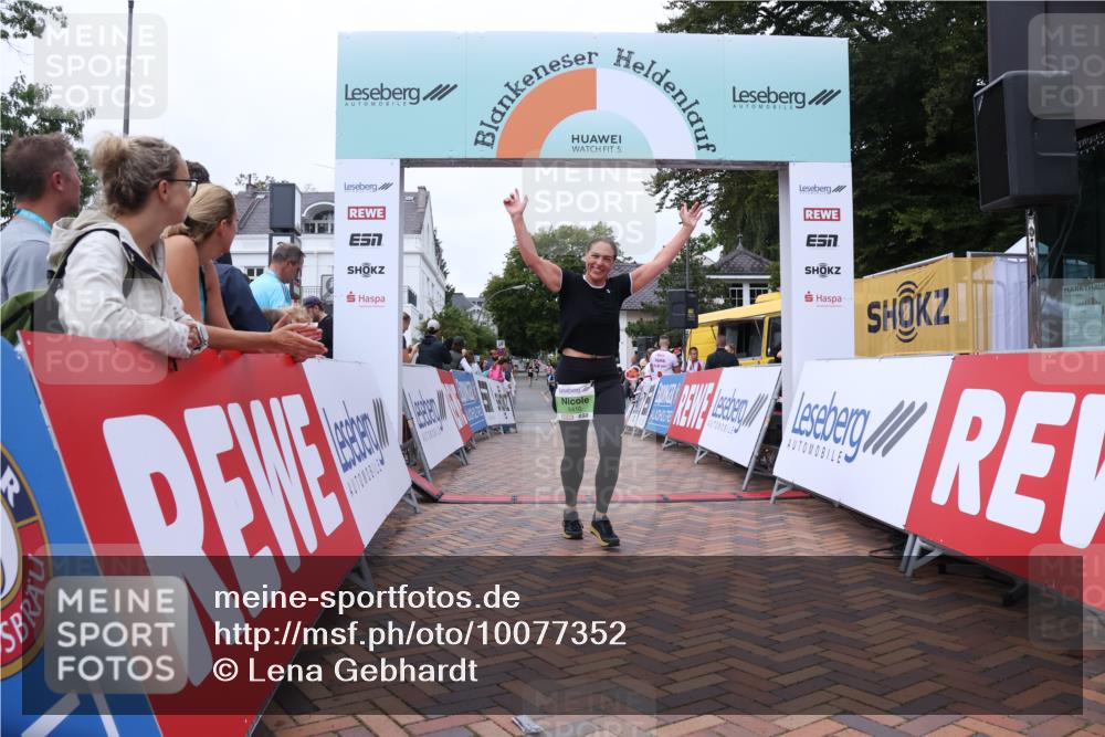 30.08.2026 - Blankeneser Heldenlauf Lena Gebhardt http://msf.ph/oto/10077352 30.08.2026 10:41:04 Ziel 5085, 5410 meine-sportfotos.de