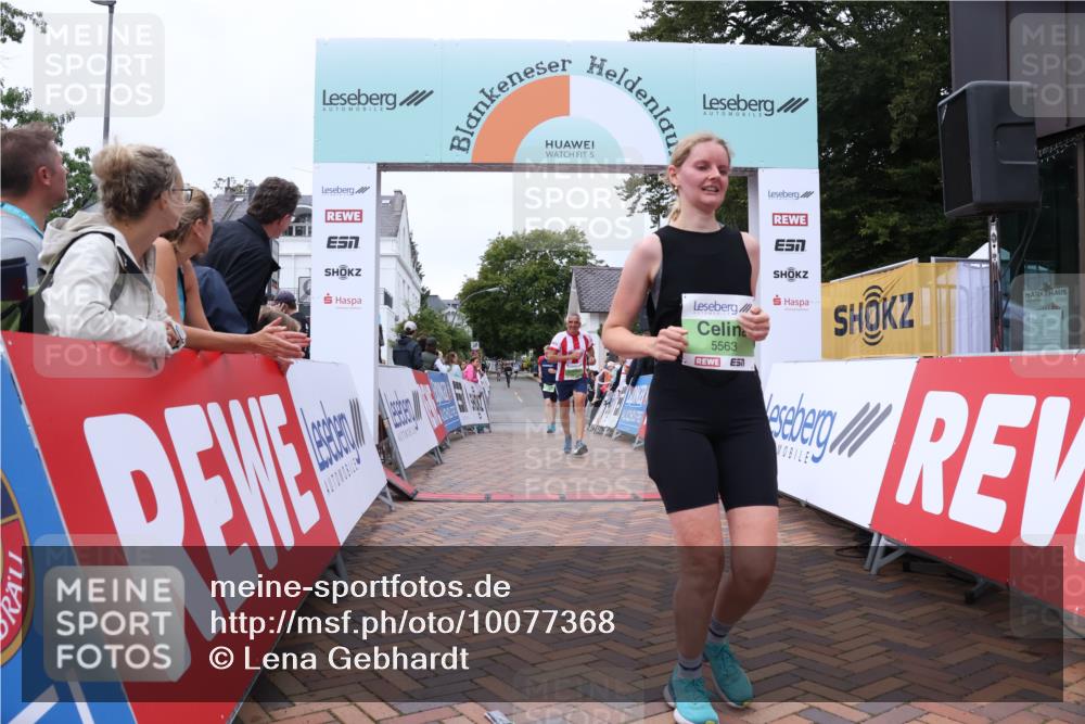 30.08.2026 - Blankeneser Heldenlauf Lena Gebhardt http://msf.ph/oto/10077368 30.08.2026 10:41:23 Ziel 5563, 5651 meine-sportfotos.de