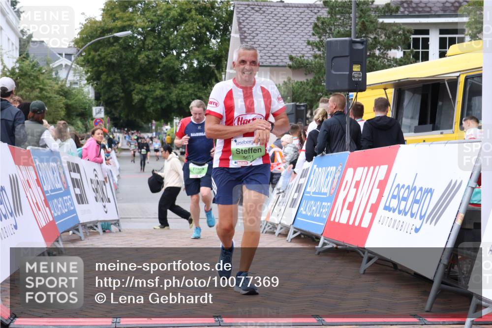30.08.2026 - Blankeneser Heldenlauf Lena Gebhardt http://msf.ph/oto/10077369 30.08.2026 10:41:24 Ziel 5515, 5563, 5651 meine-sportfotos.de