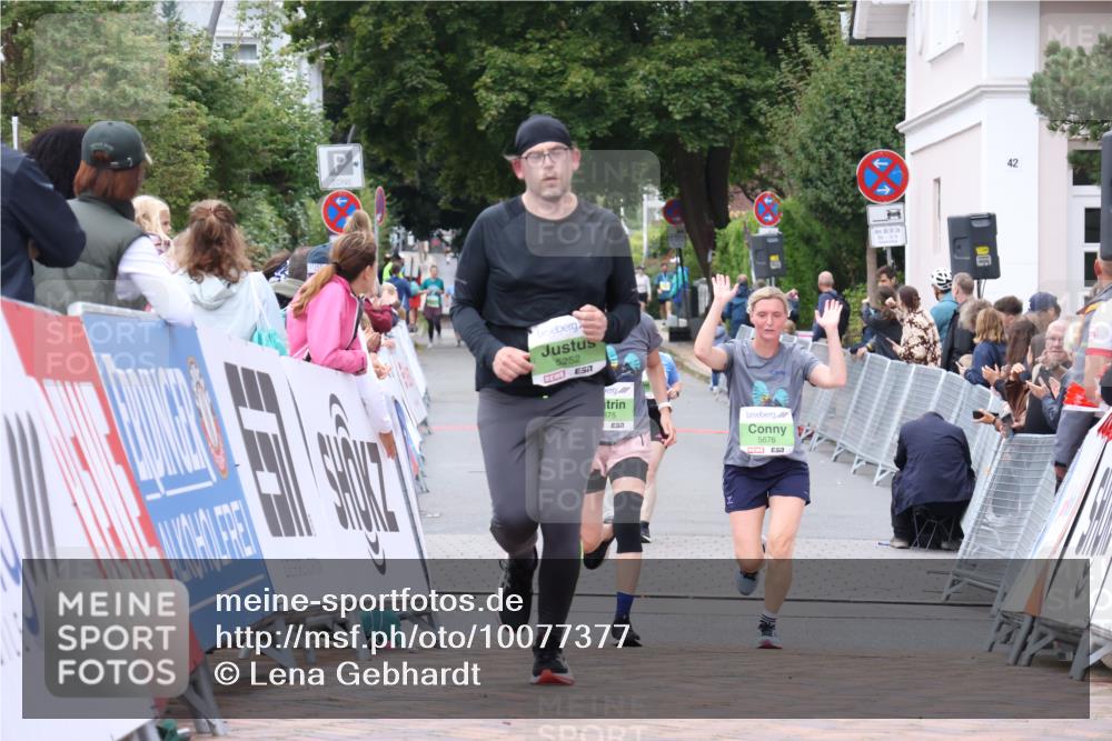 30.08.2026 - Blankeneser Heldenlauf Lena Gebhardt http://msf.ph/oto/10077377 30.08.2026 10:41:40 Ziel 5252, 5675, 5676 meine-sportfotos.de