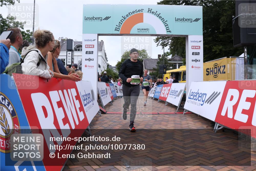 30.08.2026 - Blankeneser Heldenlauf Lena Gebhardt http://msf.ph/oto/10077380 30.08.2026 10:41:43 Ziel 5252, 5311, 5675, 5676 meine-sportfotos.de