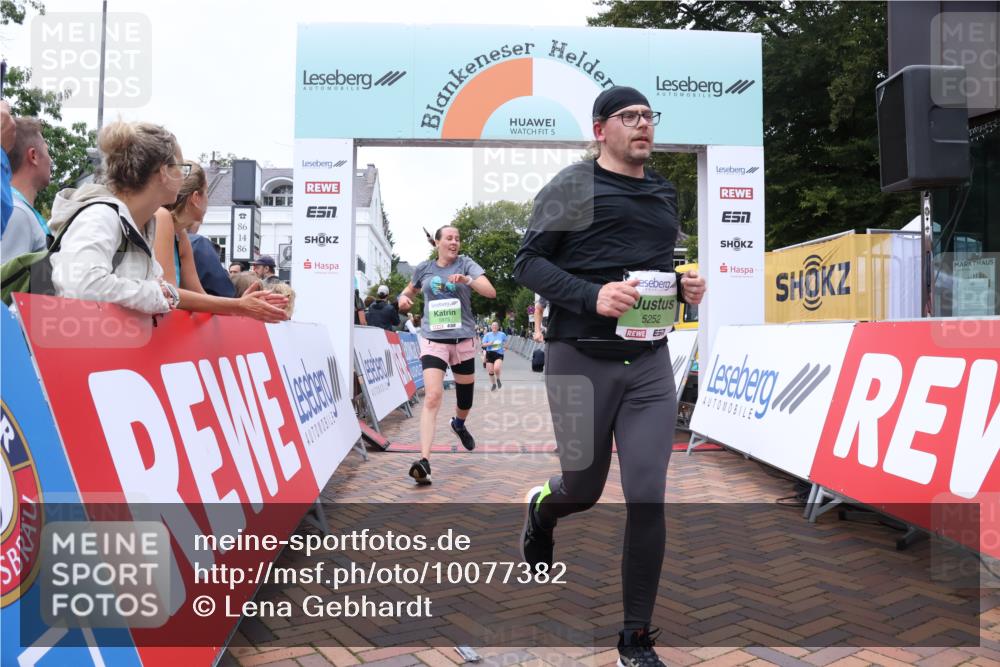 30.08.2026 - Blankeneser Heldenlauf Lena Gebhardt http://msf.ph/oto/10077382 30.08.2026 10:41:44 Ziel 5252, 5311, 5675, 5676 meine-sportfotos.de