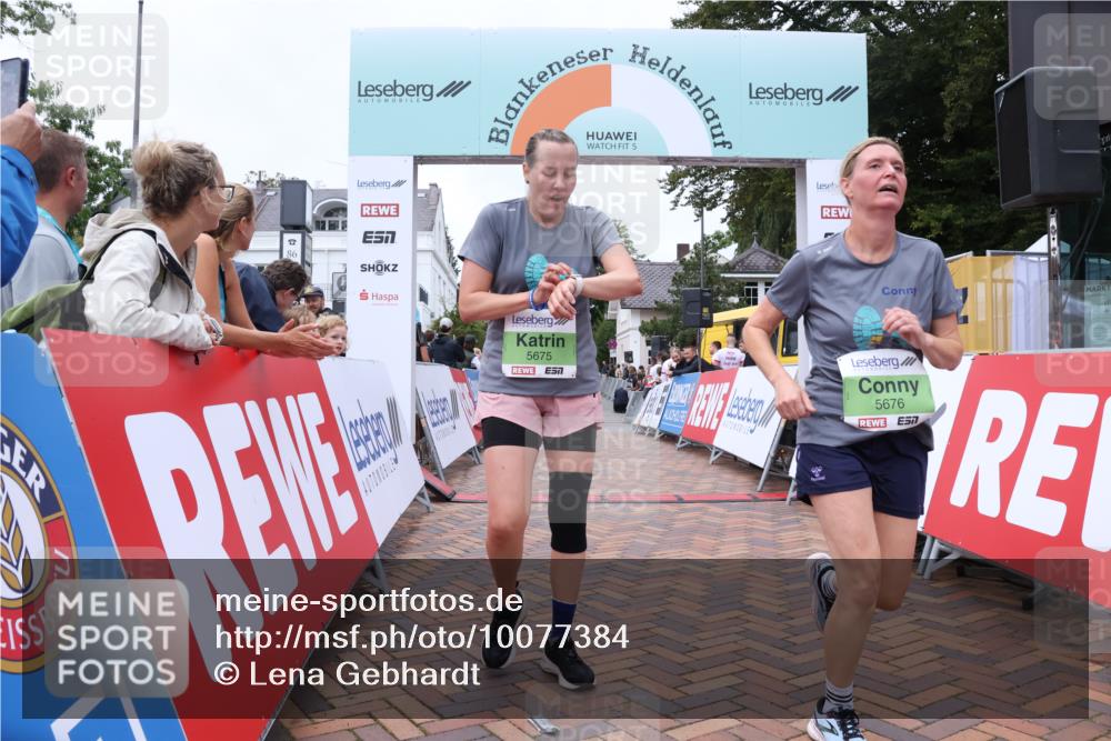 30.08.2026 - Blankeneser Heldenlauf Lena Gebhardt http://msf.ph/oto/10077384 30.08.2026 10:41:45 Ziel 5252, 5311, 5675, 5676 meine-sportfotos.de