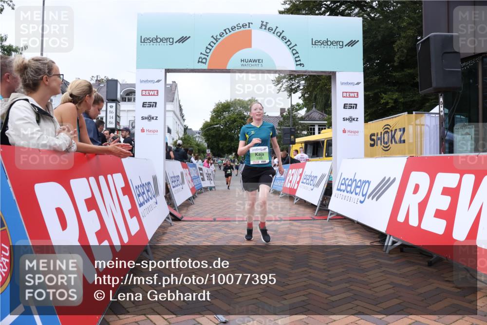30.08.2026 - Blankeneser Heldenlauf Lena Gebhardt http://msf.ph/oto/10077395 30.08.2026 10:41:52 Ziel 5311, 5390, 5675, 5676 meine-sportfotos.de