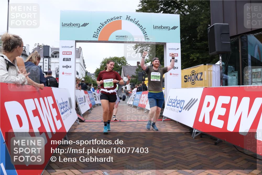 30.08.2026 - Blankeneser Heldenlauf Lena Gebhardt http://msf.ph/oto/10077403 30.08.2026 10:42:04 Ziel 5047, 5128, 5400, 5567, 5568, 5605 meine-sportfotos.de