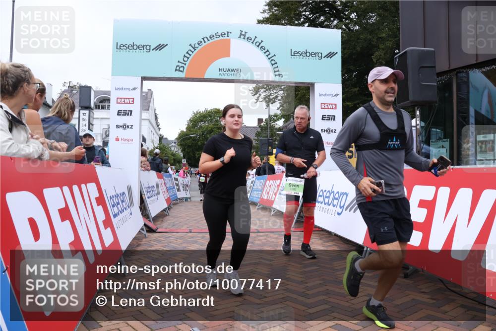 30.08.2026 - Blankeneser Heldenlauf Lena Gebhardt http://msf.ph/oto/10077417 30.08.2026 10:42:16 Ziel 5063, 5081, 5382, 5400, 5429, 5541, 5542, 5605 meine-sportfotos.de