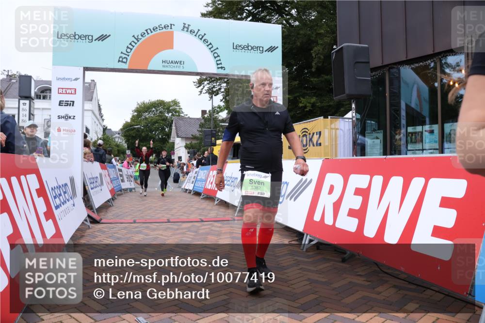 30.08.2026 - Blankeneser Heldenlauf Lena Gebhardt http://msf.ph/oto/10077419 30.08.2026 10:42:17 Ziel 5063, 5081, 5382, 5429, 5541, 5542 meine-sportfotos.de