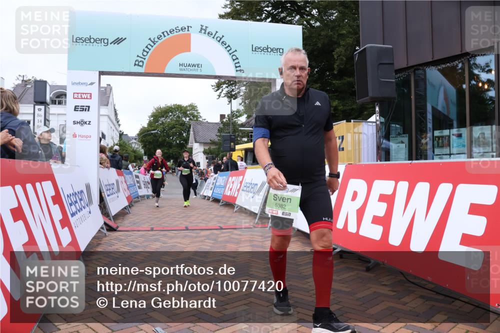 30.08.2026 - Blankeneser Heldenlauf Lena Gebhardt http://msf.ph/oto/10077420 30.08.2026 10:42:18 Ziel 5063, 5081, 5382, 5429, 5541, 5542 meine-sportfotos.de