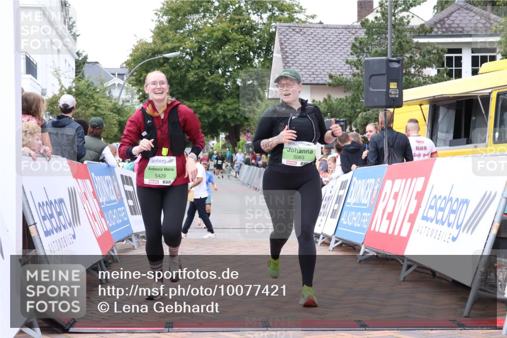 30.08.2026 - Blankeneser Heldenlauf Lena Gebhardt http://msf.ph/oto/10077421 30.08.2026 10:42:19 Ziel 5063, 5081, 5382, 5429, 5541, 5542 meine-sportfotos.de