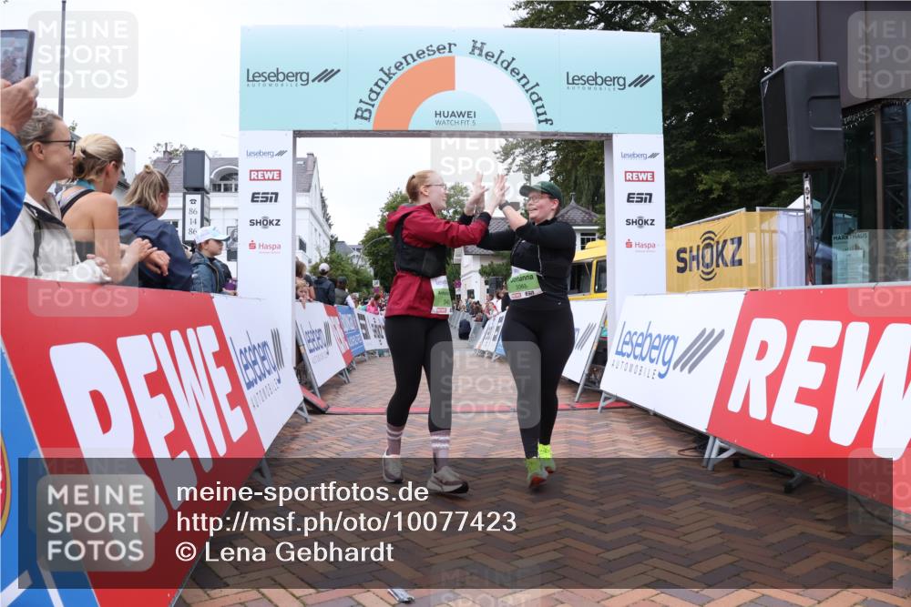 30.08.2026 - Blankeneser Heldenlauf Lena Gebhardt http://msf.ph/oto/10077423 30.08.2026 10:42:21 Ziel 5063, 5382, 5429 meine-sportfotos.de