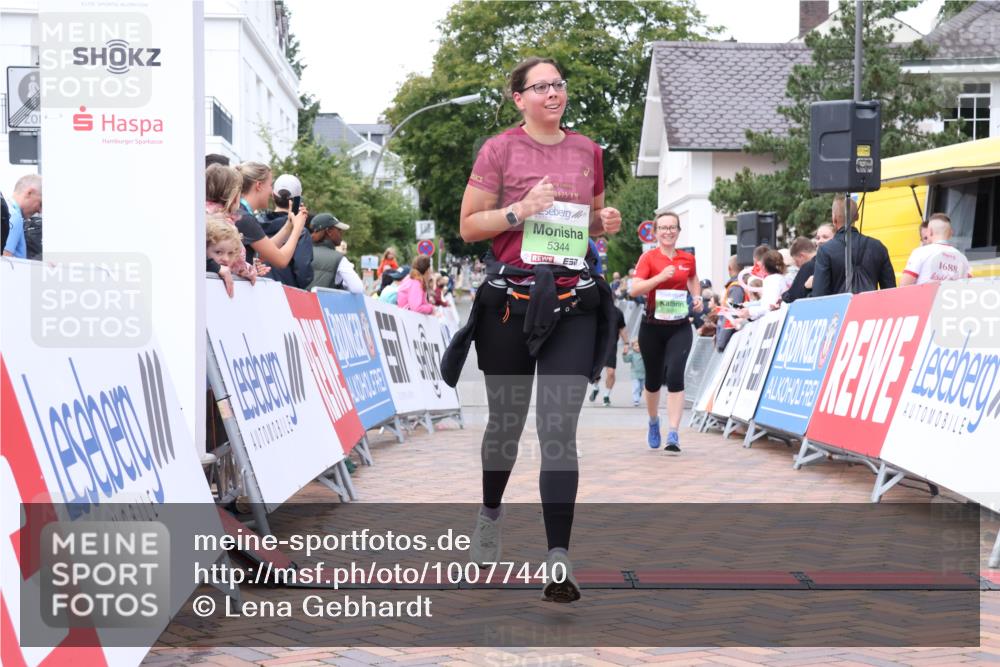 30.08.2026 - Blankeneser Heldenlauf Lena Gebhardt http://msf.ph/oto/10077440 30.08.2026 10:42:38 Ziel 5195, 5344, 5626, 5774 meine-sportfotos.de