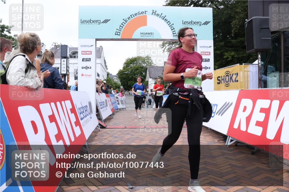 30.08.2026 - Blankeneser Heldenlauf Lena Gebhardt http://msf.ph/oto/10077443 30.08.2026 10:42:40 Ziel 5195, 5344, 5626, 5774 meine-sportfotos.de