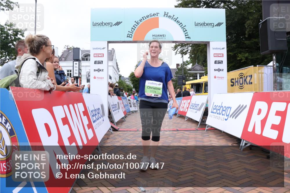 30.08.2026 - Blankeneser Heldenlauf Lena Gebhardt http://msf.ph/oto/10077447 30.08.2026 10:42:43 Ziel 5027, 5195, 5344, 5626, 5774 meine-sportfotos.de