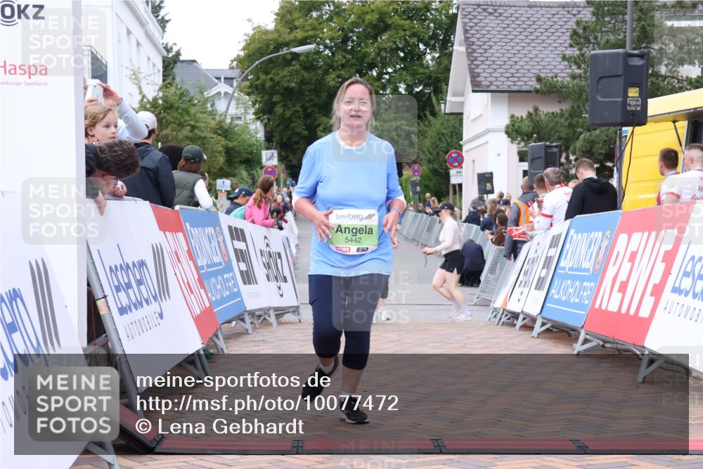 30.08.2026 - Blankeneser Heldenlauf Lena Gebhardt http://msf.ph/oto/10077472 30.08.2026 10:43:17 Ziel 5227, 5355, 5442 meine-sportfotos.de