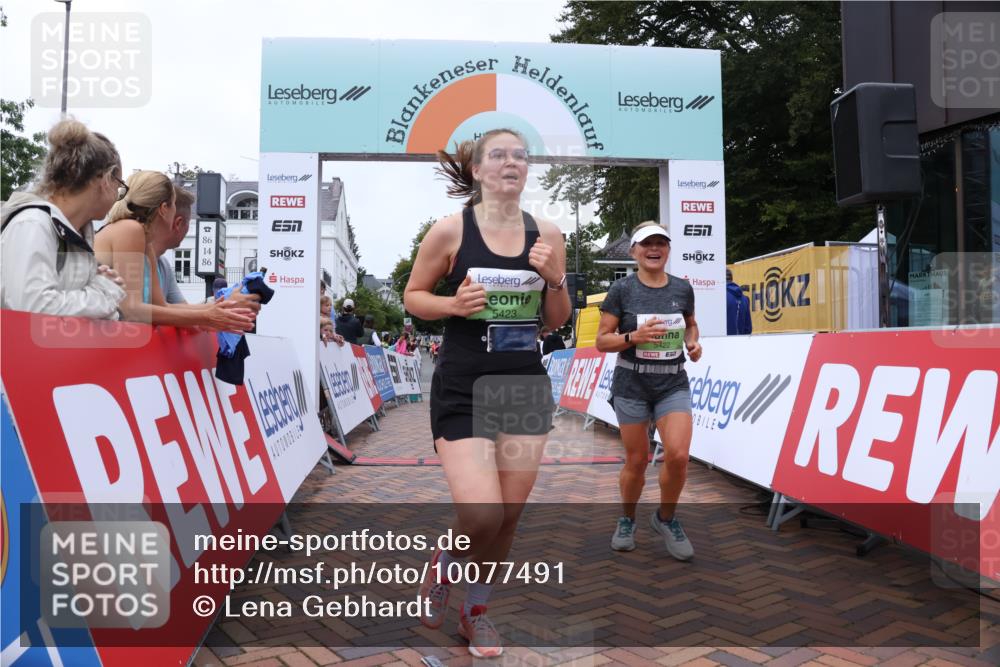 30.08.2026 - Blankeneser Heldenlauf Lena Gebhardt http://msf.ph/oto/10077491 30.08.2026 10:43:39 Ziel 5375, 5422, 5423, 5714, 5726, 5824 meine-sportfotos.de
