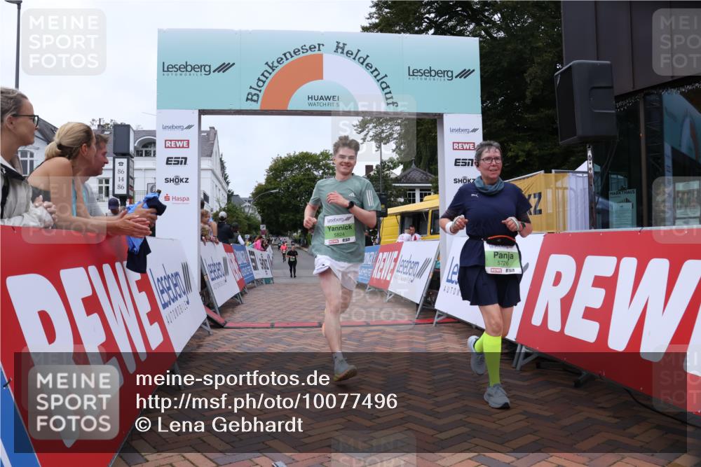 30.08.2026 - Blankeneser Heldenlauf Lena Gebhardt http://msf.ph/oto/10077496 30.08.2026 10:43:44 Ziel 5422, 5423, 5714, 5726, 5824 meine-sportfotos.de
