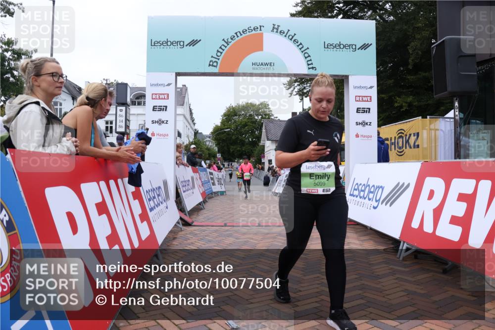 30.08.2026 - Blankeneser Heldenlauf Lena Gebhardt http://msf.ph/oto/10077504 30.08.2026 10:43:54 Ziel 5099, 5231 meine-sportfotos.de