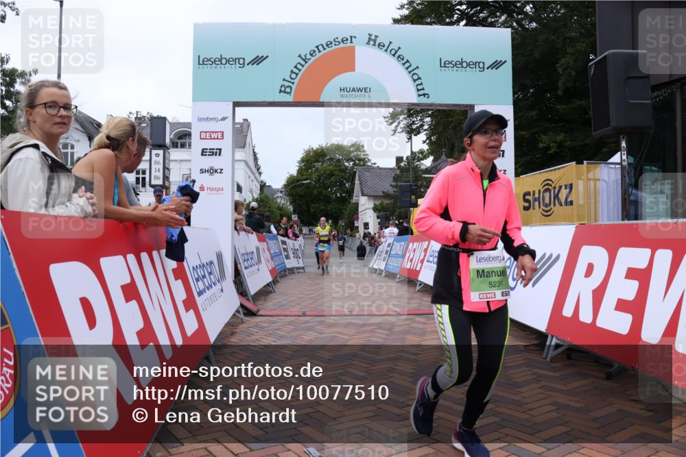 30.08.2026 - Blankeneser Heldenlauf Lena Gebhardt http://msf.ph/oto/10077510 30.08.2026 10:43:59 Ziel 5099, 5231, 5758 meine-sportfotos.de