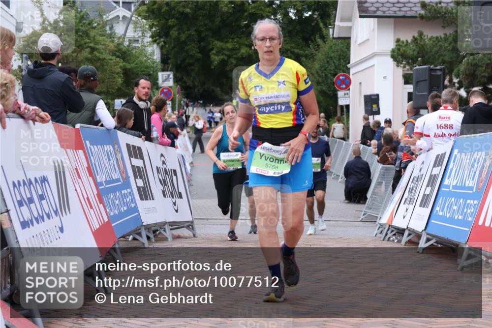 30.08.2026 - Blankeneser Heldenlauf Lena Gebhardt http://msf.ph/oto/10077512 30.08.2026 10:44:01 Ziel 5231, 5531, 5758 meine-sportfotos.de