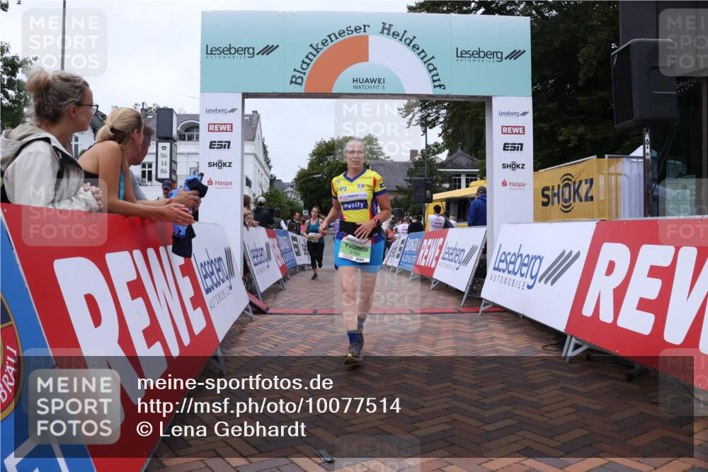 30.08.2026 - Blankeneser Heldenlauf Lena Gebhardt http://msf.ph/oto/10077514 30.08.2026 10:44:03 Ziel 5231, 5531, 5758 meine-sportfotos.de
