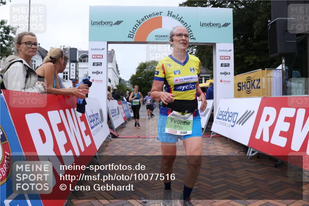 30.08.2026 - Blankeneser Heldenlauf Lena Gebhardt http://msf.ph/oto/10077516 30.08.2026 10:44:04 Ziel 5015, 5220, 5231, 5531, 5758 meine-sportfotos.de