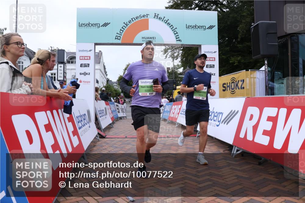 30.08.2026 - Blankeneser Heldenlauf Lena Gebhardt http://msf.ph/oto/10077522 30.08.2026 10:44:08 Ziel 5015, 5220, 5531, 5758 meine-sportfotos.de