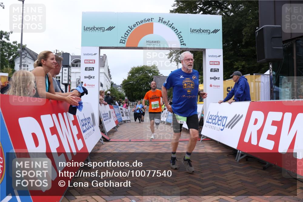 30.08.2026 - Blankeneser Heldenlauf Lena Gebhardt http://msf.ph/oto/10077540 30.08.2026 10:44:52 Ziel 5068, 5642, 5716 meine-sportfotos.de