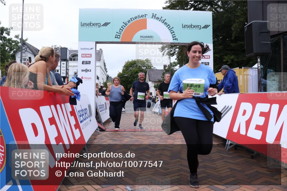 30.08.2026 - Blankeneser Heldenlauf Lena Gebhardt http://msf.ph/oto/10077547 30.08.2026 10:44:58 Ziel 5068, 5313, 5383, 5409, 5642 meine-sportfotos.de