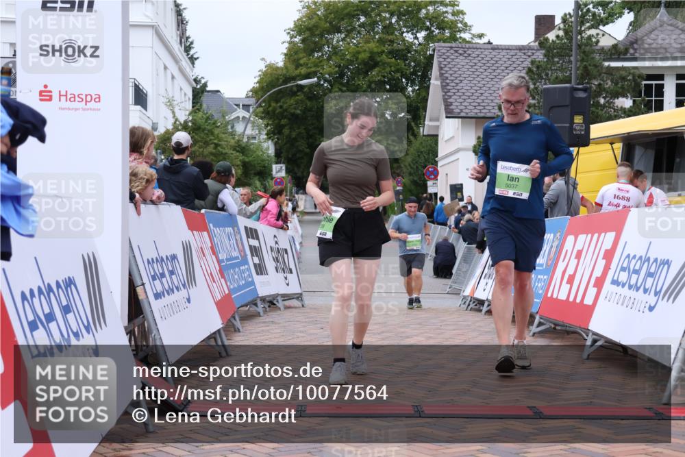 30.08.2026 - Blankeneser Heldenlauf Lena Gebhardt http://msf.ph/oto/10077564 30.08.2026 10:45:27 Ziel 5037, 5038, 5417 meine-sportfotos.de