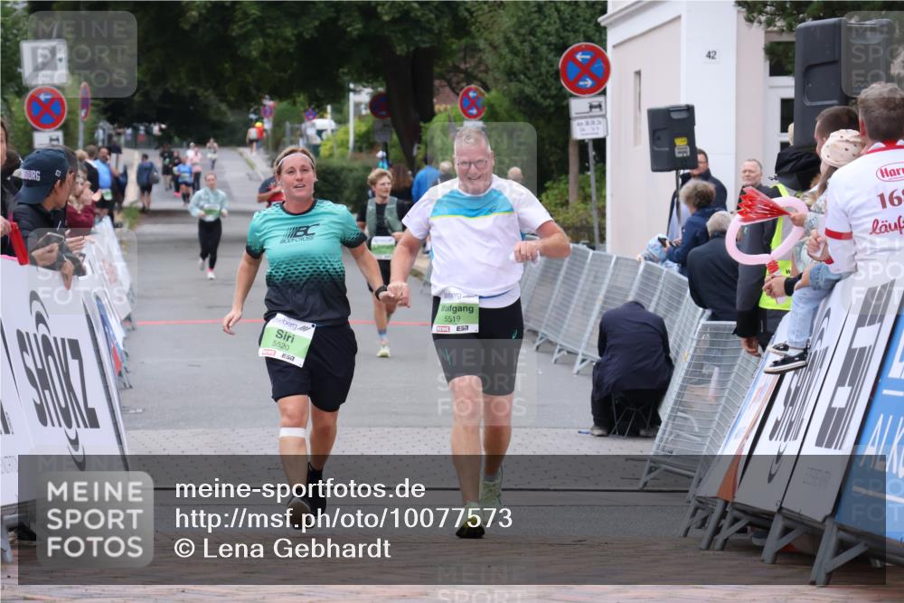 30.08.2026 - Blankeneser Heldenlauf Lena Gebhardt http://msf.ph/oto/10077573 30.08.2026 10:45:58 Ziel  meine-sportfotos.de