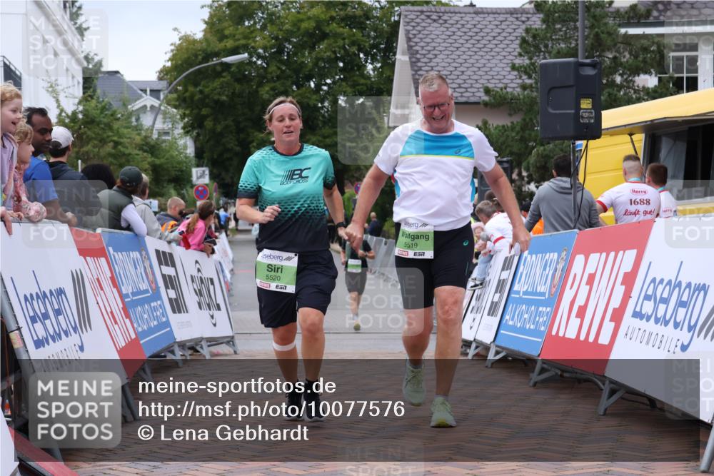 30.08.2026 - Blankeneser Heldenlauf Lena Gebhardt http://msf.ph/oto/10077576 30.08.2026 10:46:03 Ziel 5519, 5520 meine-sportfotos.de