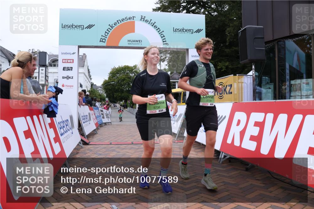 30.08.2026 - Blankeneser Heldenlauf Lena Gebhardt http://msf.ph/oto/10077589 30.08.2026 10:46:12 Ziel 5519, 5520, 5738, 5739 meine-sportfotos.de