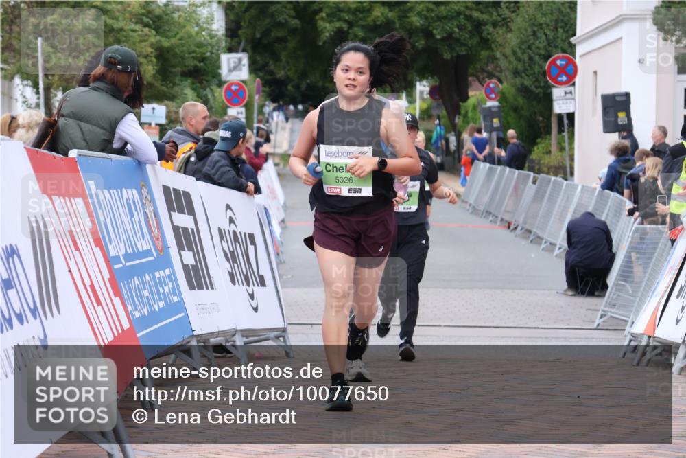 30.08.2026 - Blankeneser Heldenlauf Lena Gebhardt http://msf.ph/oto/10077650 30.08.2026 10:47:56 Ziel 5026, 5335, 5367 meine-sportfotos.de