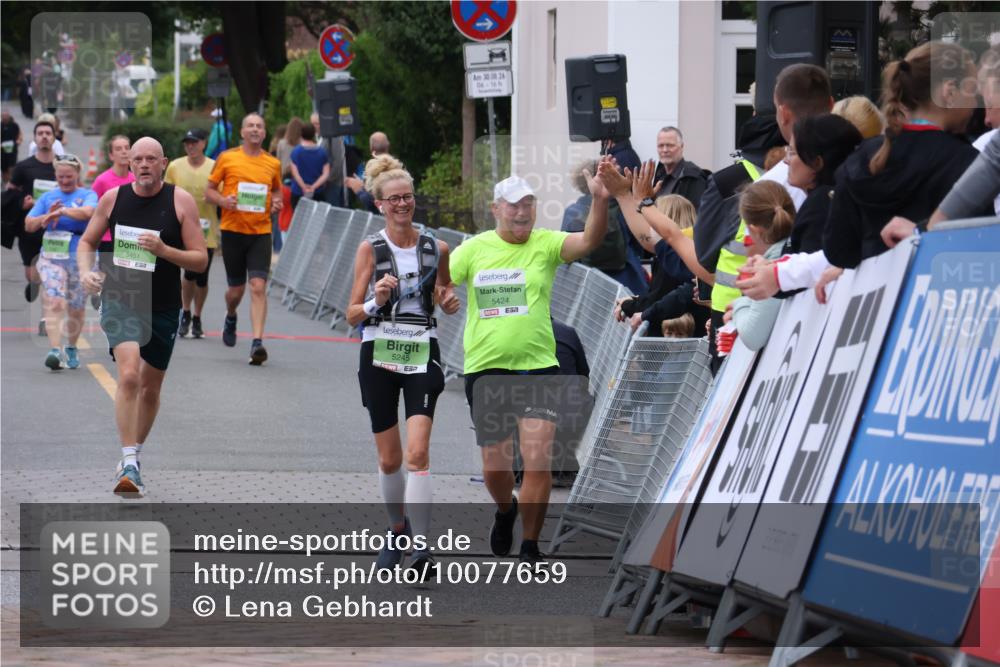 30.08.2026 - Blankeneser Heldenlauf Lena Gebhardt http://msf.ph/oto/10077659 30.08.2026 10:48:03 Ziel 5026, 5335, 5367 meine-sportfotos.de