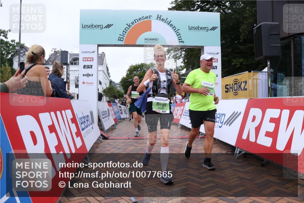 30.08.2026 - Blankeneser Heldenlauf Lena Gebhardt http://msf.ph/oto/10077665 30.08.2026 10:48:13 Ziel 5245, 5291, 5424, 5451, 5468, 5510, 5735 meine-sportfotos.de