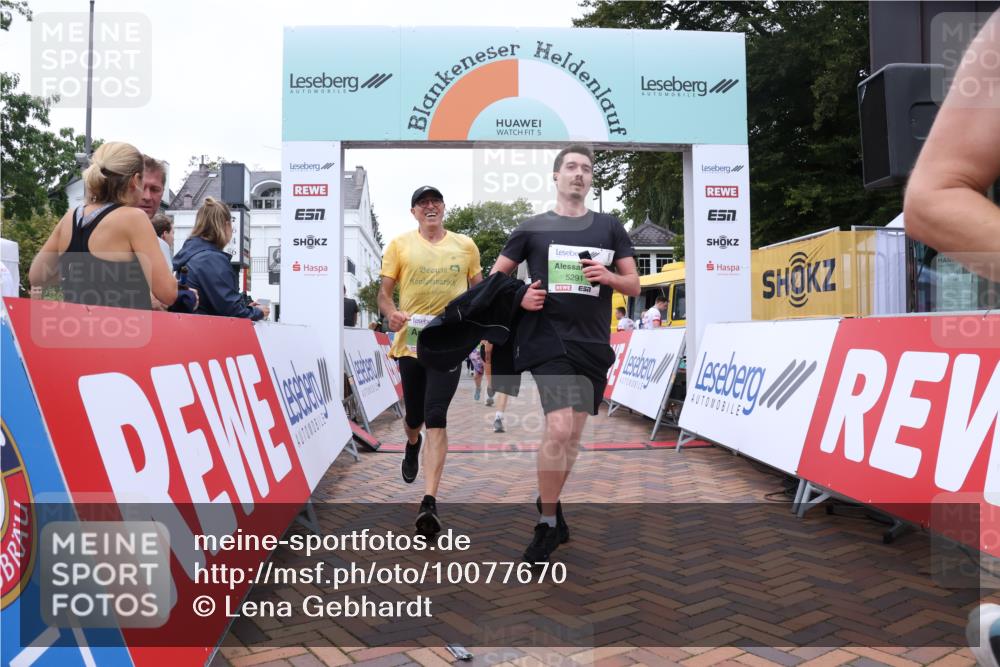 30.08.2026 - Blankeneser Heldenlauf Lena Gebhardt http://msf.ph/oto/10077670 30.08.2026 10:48:16 Ziel 5245, 5291, 5361, 5424, 5451, 5468, 5510, 5735 meine-sportfotos.de