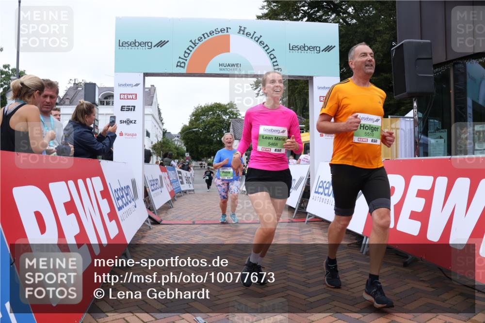 30.08.2026 - Blankeneser Heldenlauf Lena Gebhardt http://msf.ph/oto/10077673 30.08.2026 10:48:17 Ziel 5245, 5291, 5361, 5424, 5451, 5468, 5510, 5735 meine-sportfotos.de