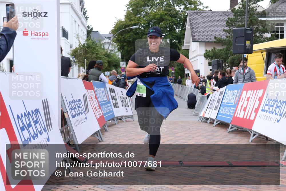 30.08.2026 - Blankeneser Heldenlauf Lena Gebhardt http://msf.ph/oto/10077681 30.08.2026 10:48:24 Ziel 5361, 5468, 5510, 5893 meine-sportfotos.de