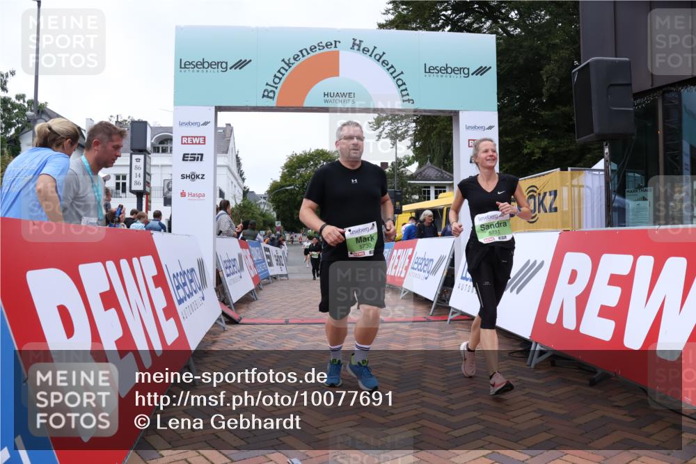 30.08.2026 - Blankeneser Heldenlauf Lena Gebhardt http://msf.ph/oto/10077691 30.08.2026 10:48:50 Ziel 5730, 5731 meine-sportfotos.de