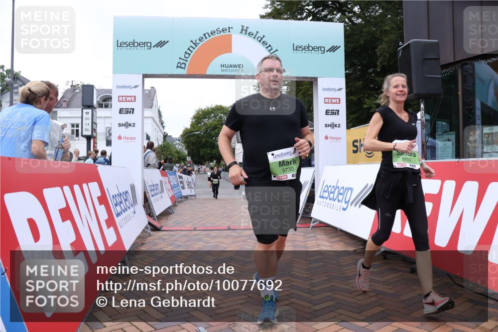30.08.2026 - Blankeneser Heldenlauf Lena Gebhardt http://msf.ph/oto/10077692 30.08.2026 10:48:50 Ziel 5730, 5731 meine-sportfotos.de